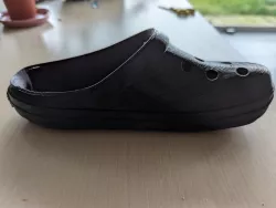 Crocs shoes (wearable size US7.5/ EU40)
