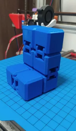Easy infinite cube fidget - link click