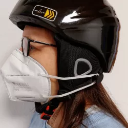 Mask mount for ski helmets / Maskenhalter für Ski-Helme