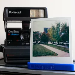 Polaroid Picture Stand