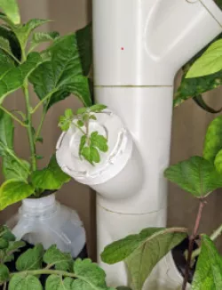 Remix Mechanical Iris Shutter into YColumn Cover for Gardyn