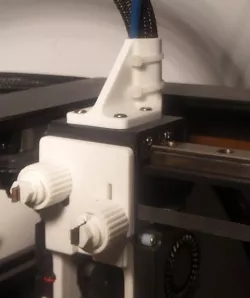 Sapphire plus cable holder