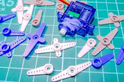 SG90 Micro Servo Horn with Gears