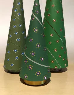 Stand for Hollow Cardboard Cone Christmas Trees