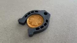 2022 - Lucky charm with shopping cart coin / Glücksbringer mit Münze für Einkaufswagen