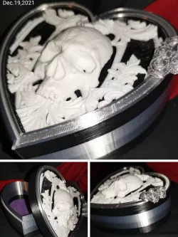 Heart shaped storage box