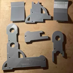 Schrute Nutcracker Frame and Tray for Small Beds
