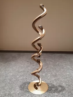 Tenspiral defeating gravity