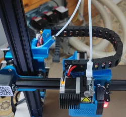 CR-10 V3 cable chain holder and bowden tube guide