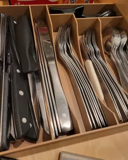 Flatware tray