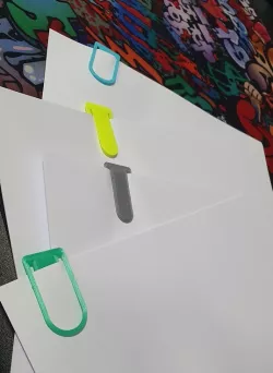 Simple Paperclip