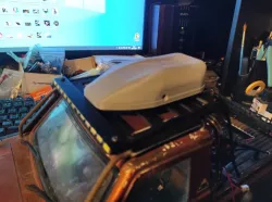 1:10 Roof box with action camera holder