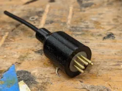 5-Pin DIN connector