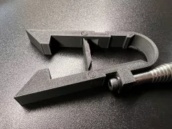 Disc golf disc grabber retriever tool with pole mount
