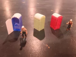portapotty  in HO scale (1:87) 