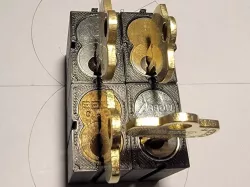 SFIC lock modular display holder