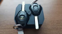 BMW 2000-2006 key charger