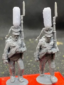 Plumes for 28mm 1809 Russian Grenadiers