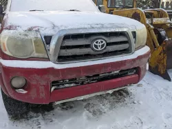 Toyota Tacoma 2nd Gen (2005-2011) Grille Emblem