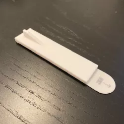 Universal Picture Hanger (for Command Strips)