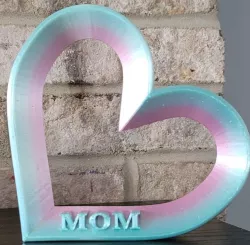 Big Heart Statue "Mom"
