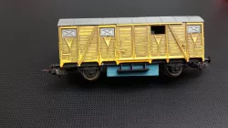 H0/00 gauge carrige mounted rail vacuum