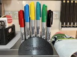 Sharpie Stand