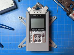 Zoom H4n Wall Mount