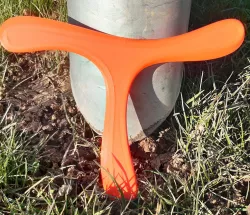 Asymmetric 3 Boomerang