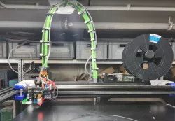 Dual cable routing for EVA Carrier RATRIG V-Core 3