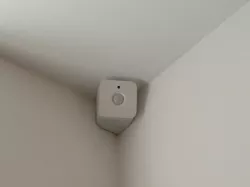 Hue motion sensor wall mount 30°