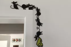 Mice and cheese decor, colour change at layer