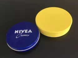 NIVEA Can