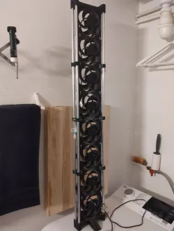Vertical Fan Array Structure for Personal Cooling