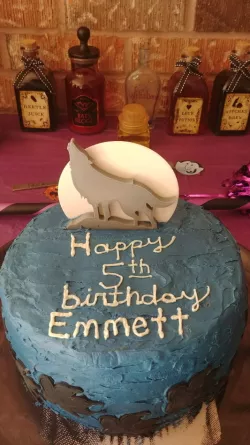 Wolf Silhouette Cake Topper