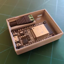 ESP32 DevKit V1 Case with Snappable Lid and Barrel Plug Cutout