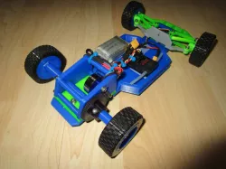 Fully 3D printable 1/18 rc car chassis that doesn't need bearings!