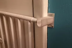 Hanger for Gate or Other Horizontal Bar