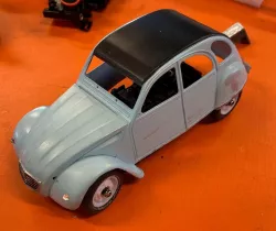 Heller Citroen 2CV Kyosho Mini-z convertion kit