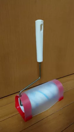 Lint roller case