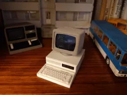 Robotron BIC A5105 miniature retro computer GDR