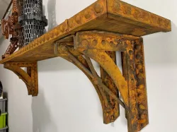 Shelf support