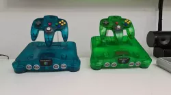 Nintendo 64 - Console + Controller (Display Stand)