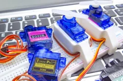 SG90 Servo Motor Bracket for Breadboard