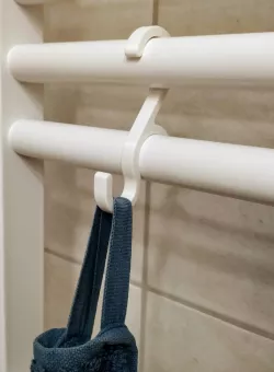 Towel hook for bathroom radiator (40 x 20 mm)