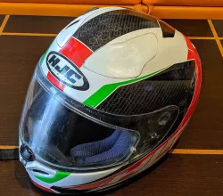 HJC FG-17 helmet air ventilation