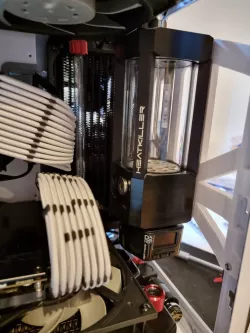 Lian Li o11 Air Mini Reservoir Mount