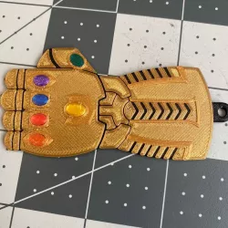 Infinity Gauntlet Keychain