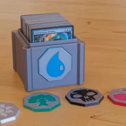 Basic Deck Box with Customisable Swappable Badges