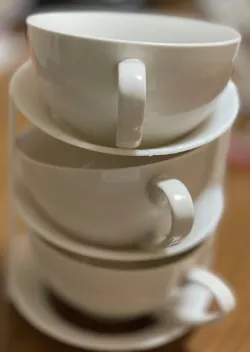 Stacking storage for soup cups